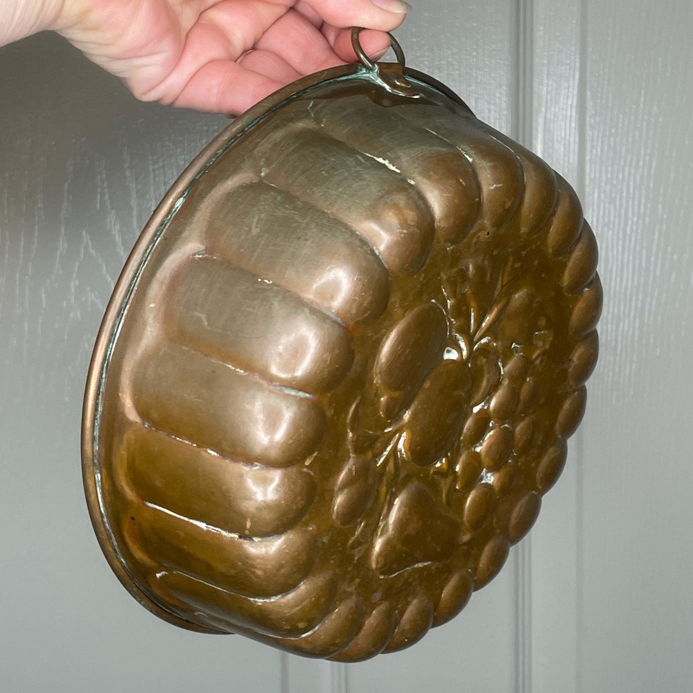 Vintage wall decor - copper cake pan -retro cottagecore kitchenware